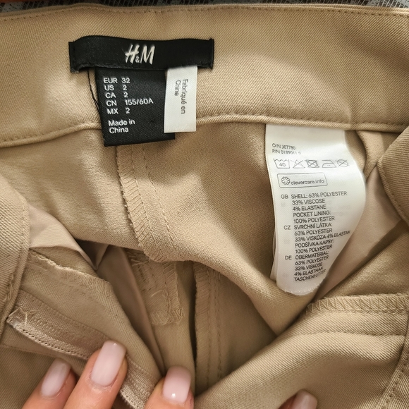H&M dress pants with side zippers - Picture 6 of 7